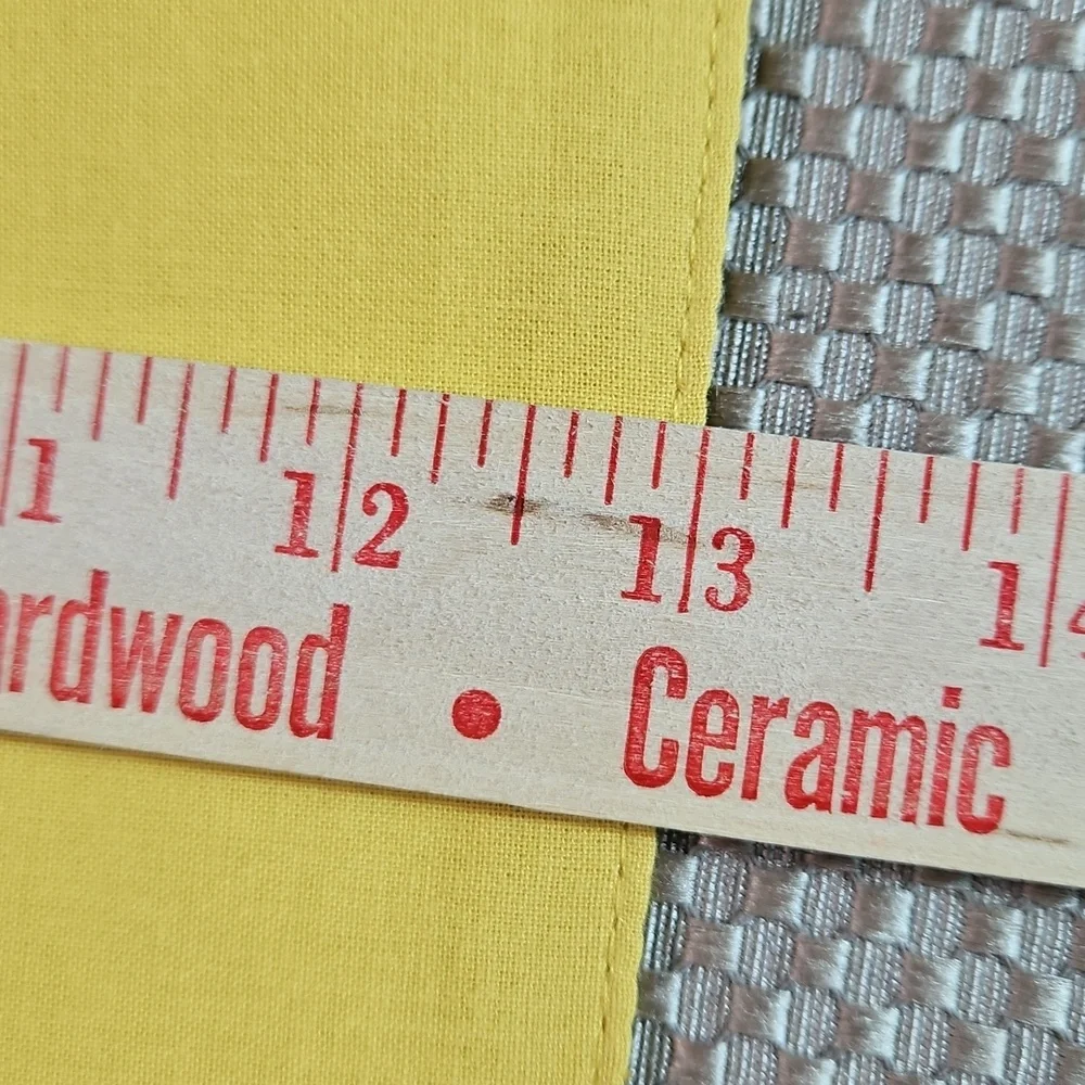 Set Four Placemats Bright Cheerful Tassles Yellow White Reversable 2 Sets Avial